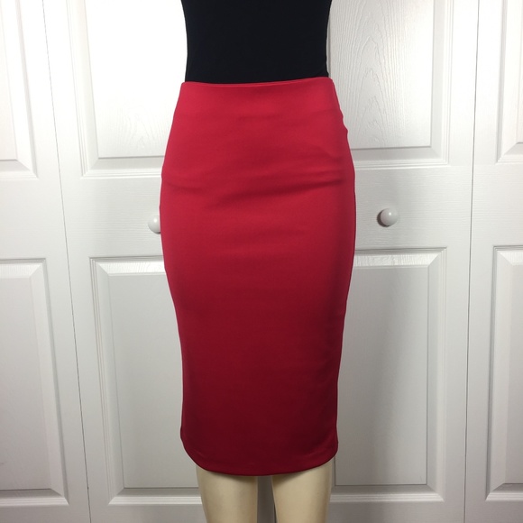 ❤️ NEW Red Pencil Skirt  ❤️ - Picture 1 of 4